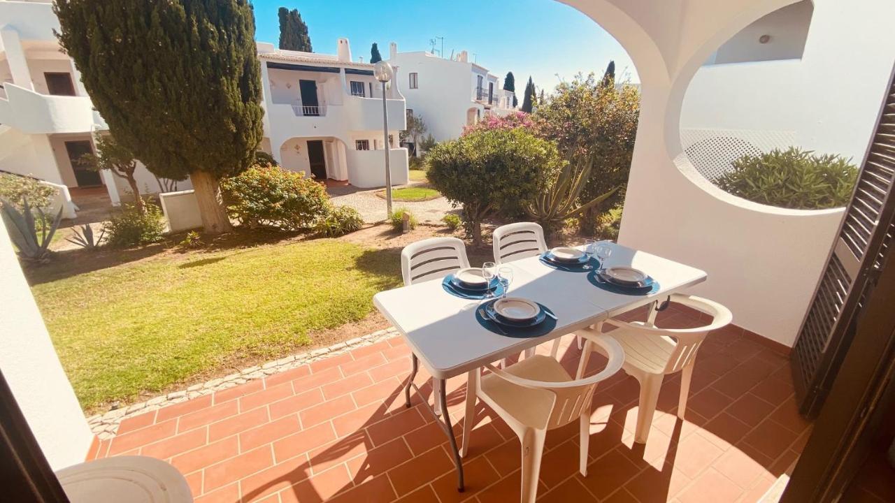 Апартаменты Albufeira Sao Rafael Family Apartament Экстерьер фото